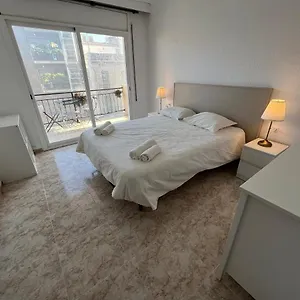 https://la-carmeta-apartament.top-hotels-tarragona.com